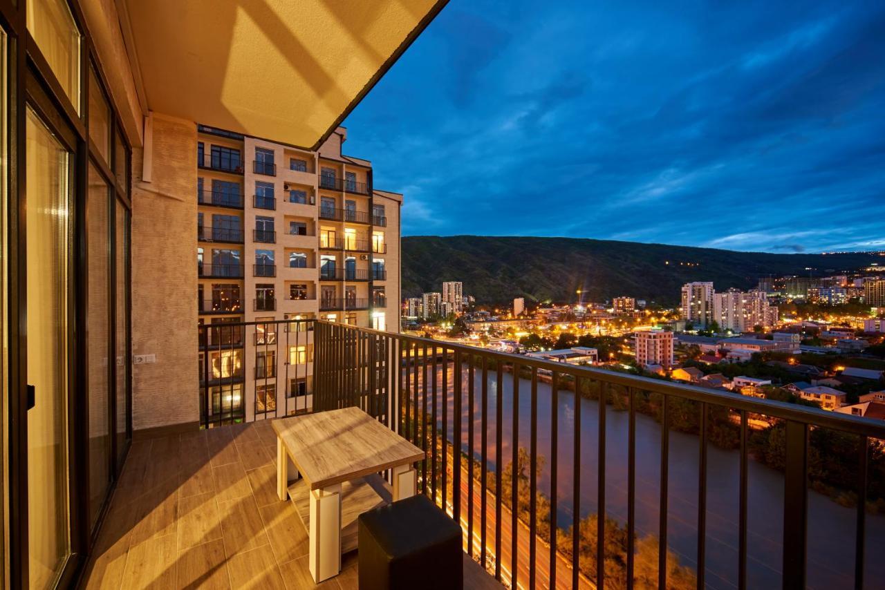 Apartment By The River Tbilisi Exterior photo